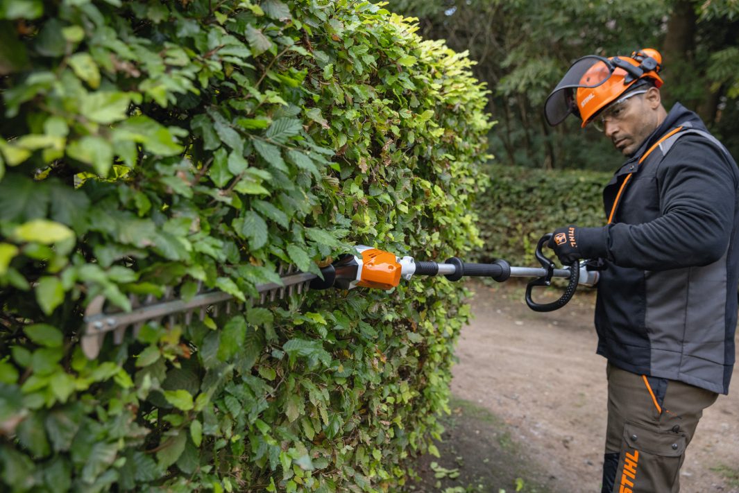 STIHL HLA 66 Cordless Long-Reach Hedge Trimmer Tool Only - Blade Length 50 cm / 20" image 5