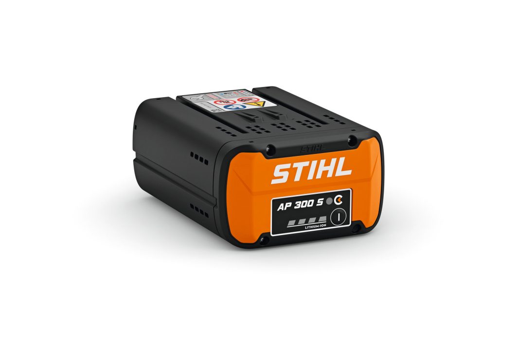STIHL AP 300 S Battery With STIHL Connected image 0