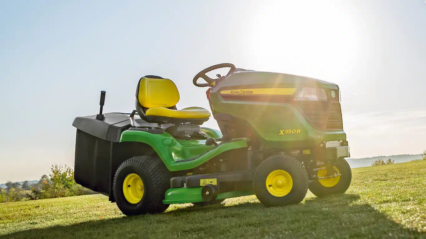 John Deere X350R Ride-on Lawnmower image 1