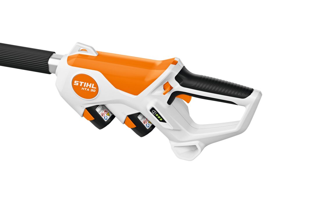 STIHL HTA 30 Cordless Pole Pruner Kit image 2