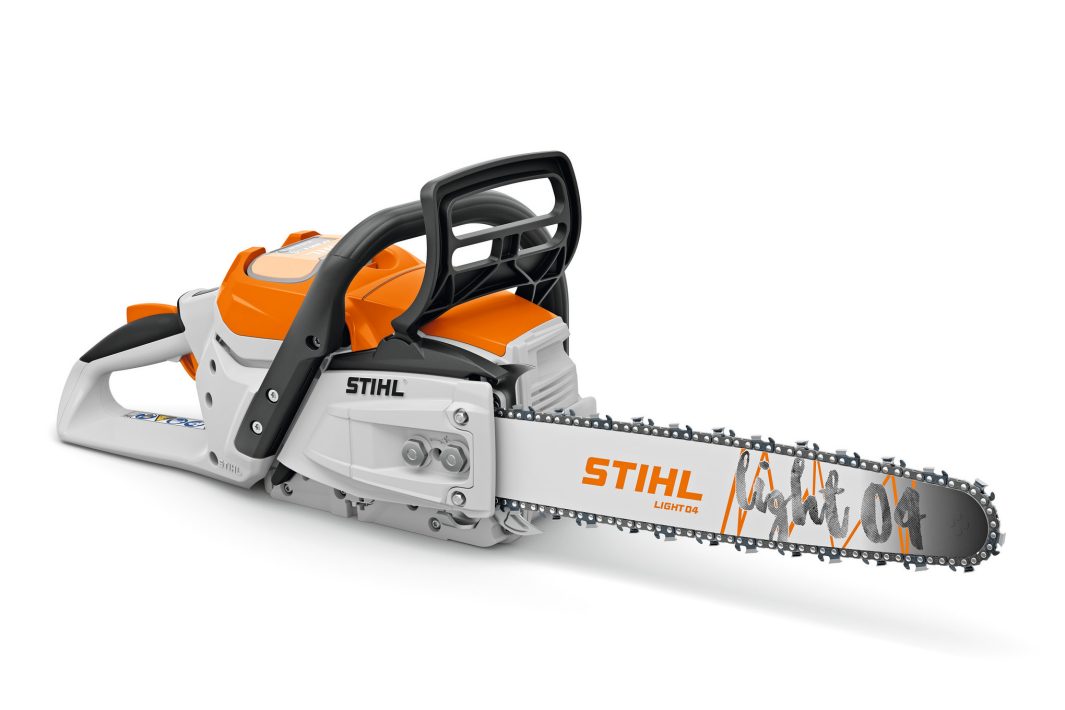STIHL MSA 300 Cordless Chainsaw Tool Only - 40 cm / 16" Guide Bar image 2