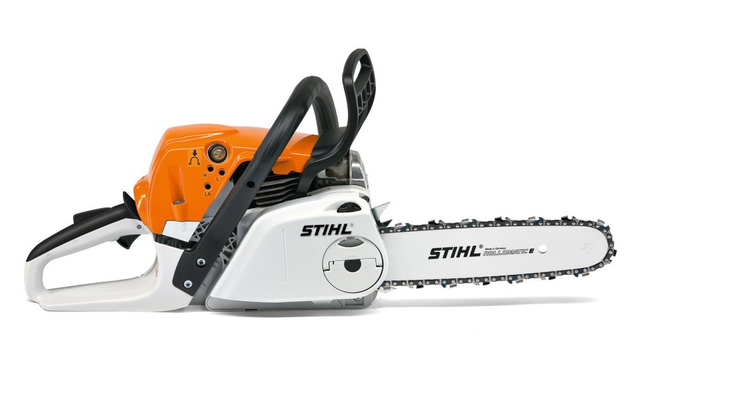 STIHL MS 231 C-BE Petrol Chainsaw - 35 cm / 14" Guide Bar image 0