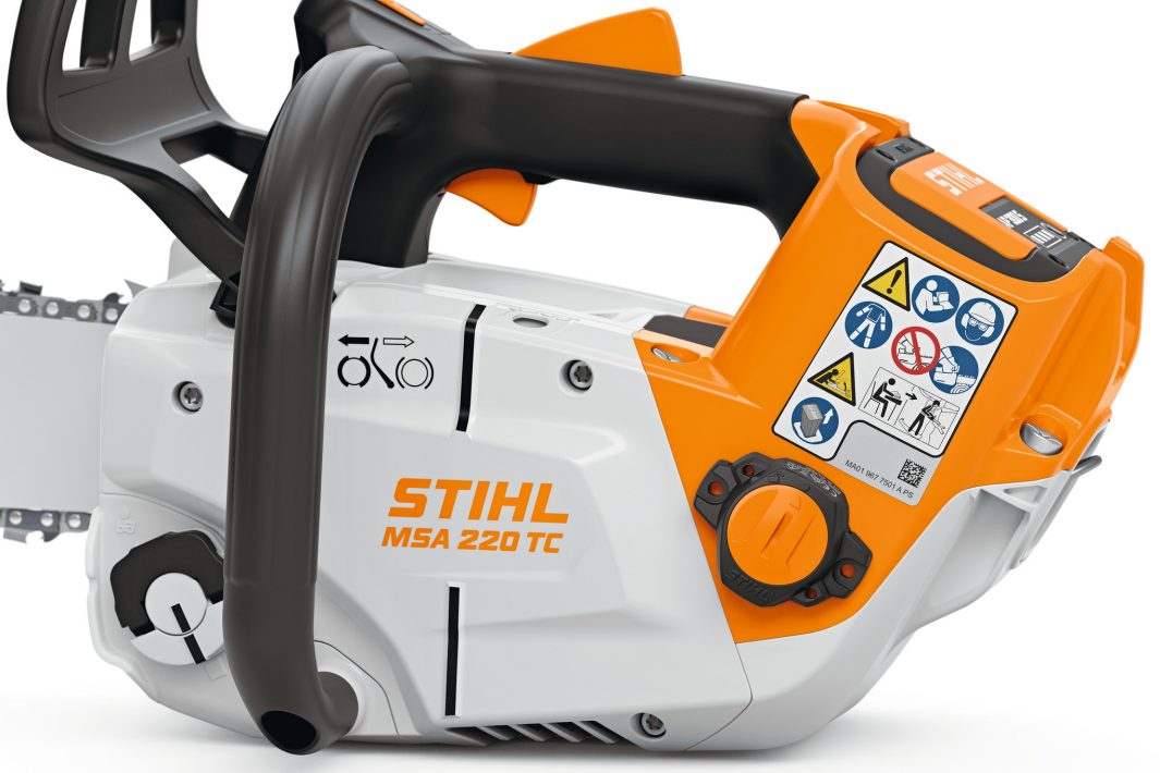 STIHL MSA 220 T Cordless Chainsaw Tool Only - 30 cm / 12" Guide Bar image 3