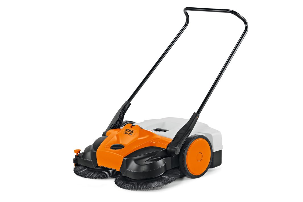 STIHL KGA 770 Cordless Sweeper Tool Only image 2