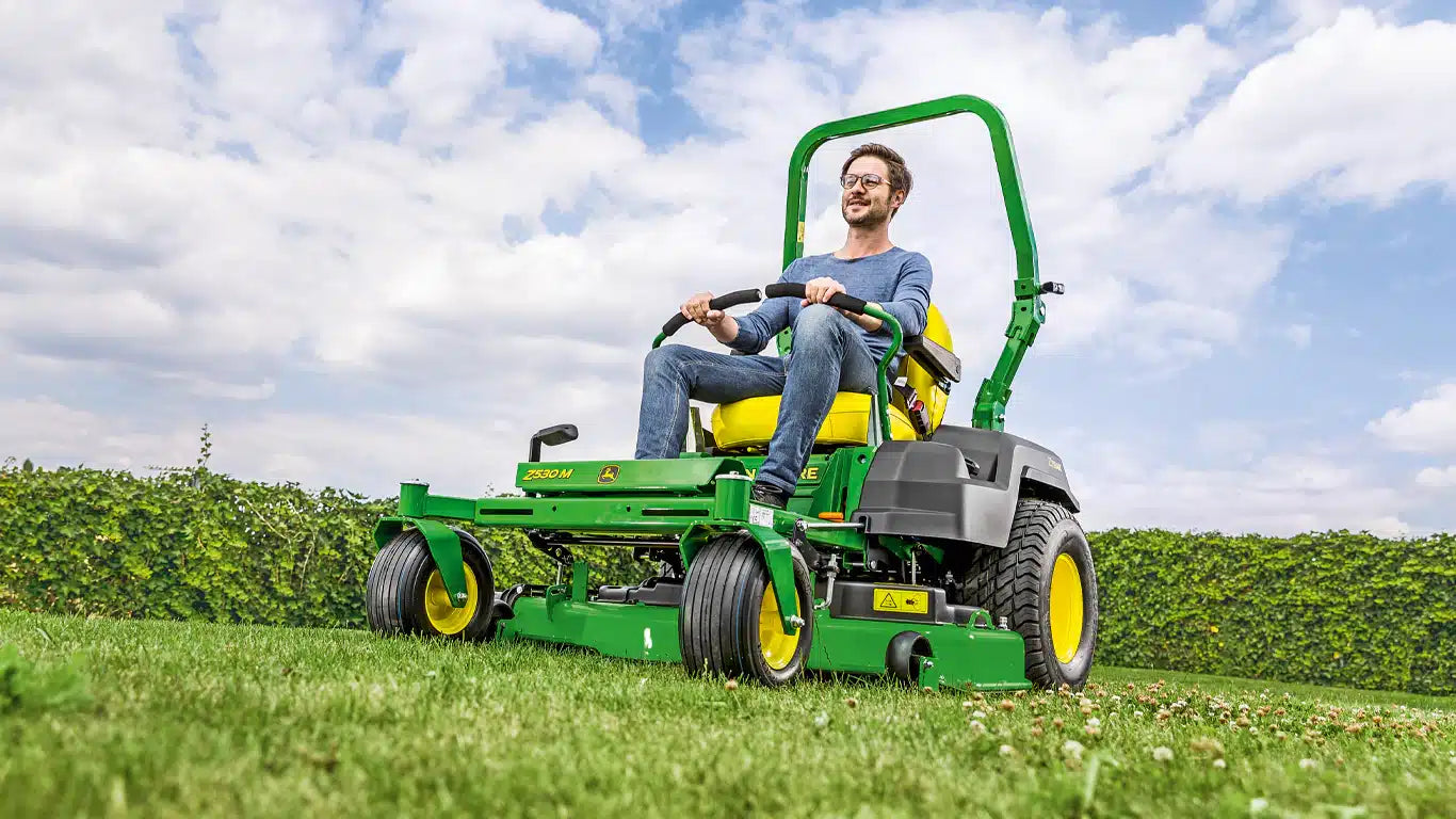 John Deere Z530M Zero Turn Mower image 1